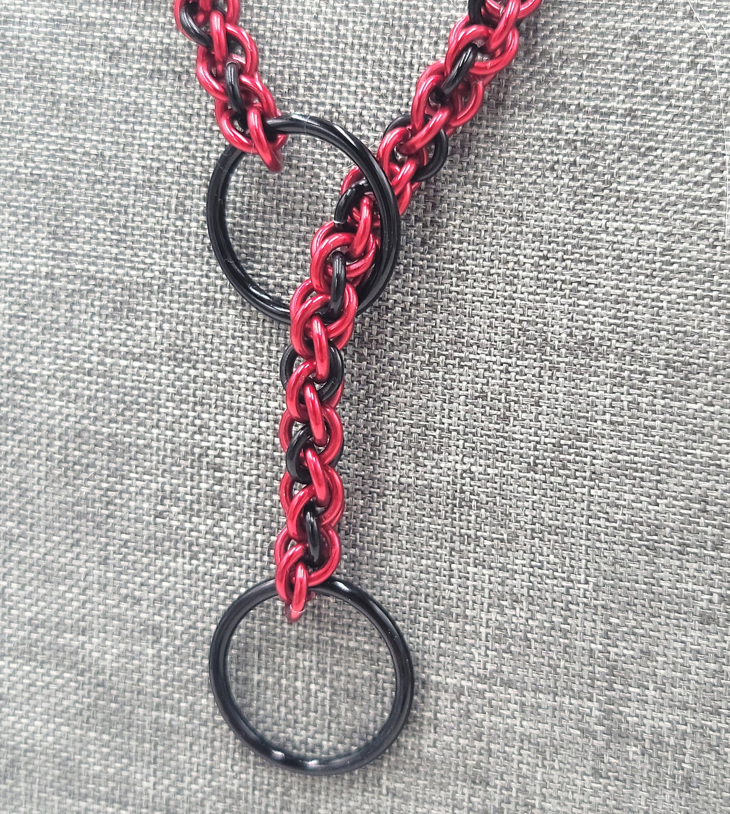 Red and Black Lariat "Choke" Chain